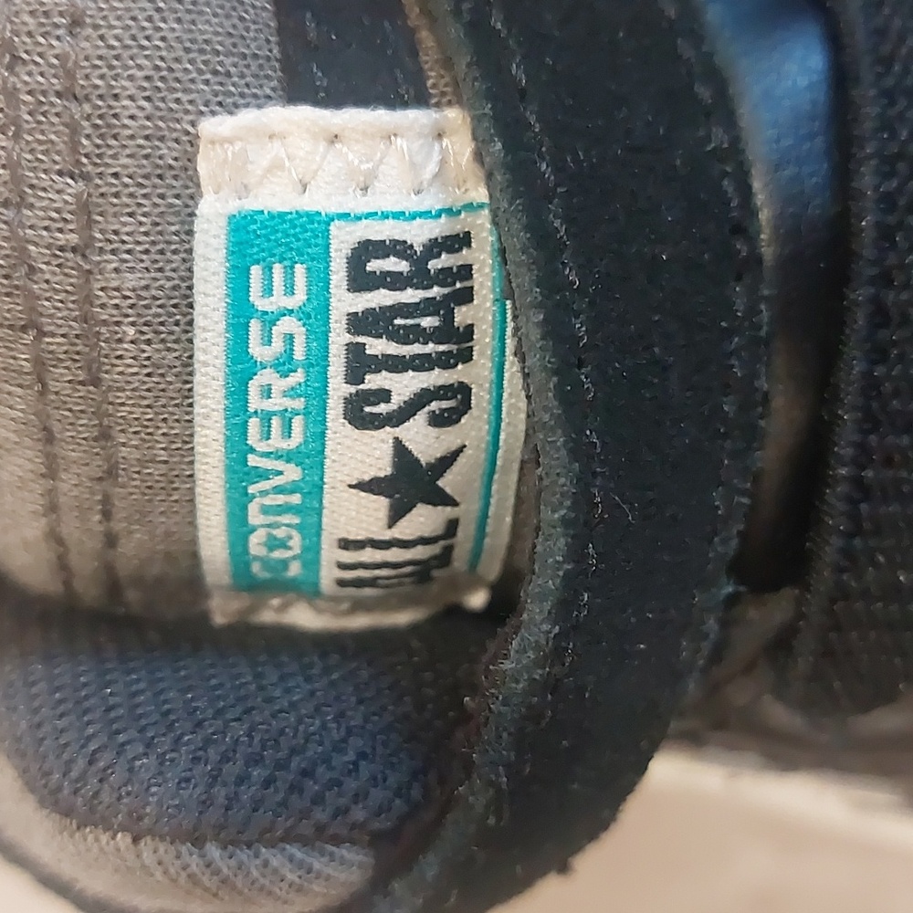 NWT, Converse, Size 7, Black and White Kids Sneakers - Picture 3 of 10